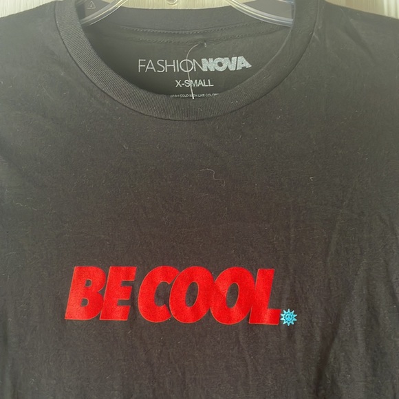 NWT Be Cool Smiley Tee - Picture 4 of 5
